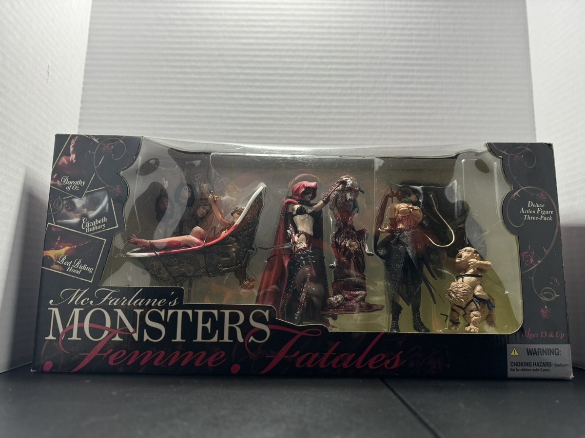 Femme Fatales 3 Figure Box Set Hood Bathory Dorothy McFarlane