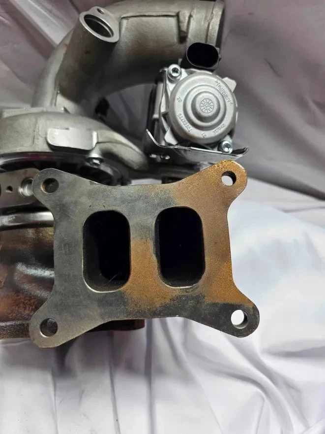 Kit turbocompresor RHF5 06L145722B para Audi A4 A5 A6 A7 A8 Q5 2.0T 2012-2020 Foto 2 de 4