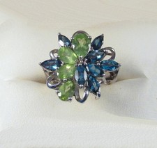 Vintage Green GEMSTONE  .925 STERLING SILVER Size 7 Ring - 5.75 Grams