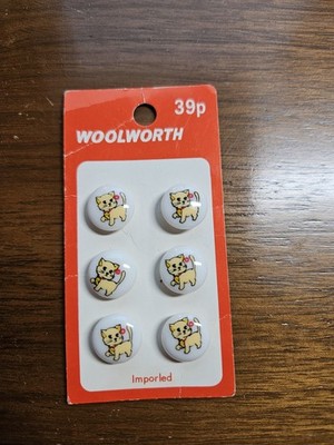 6 Adorable KITTY CAT Kiddie Plastic Buttons on  WOOLWORTHS 39P