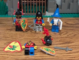 LEGO Castle: Dark Dragon's Den (6076), complete less one piece (dragon ate head)