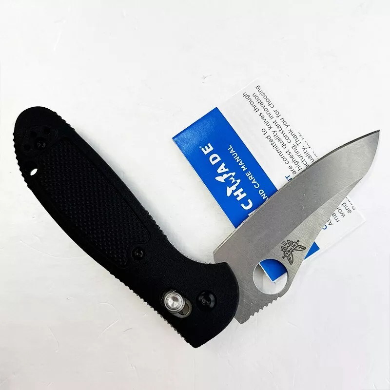 Benchmade Mini Griptilian 555-S30V Axis Lock 2.91" CPM-S30V Black Folding Knife