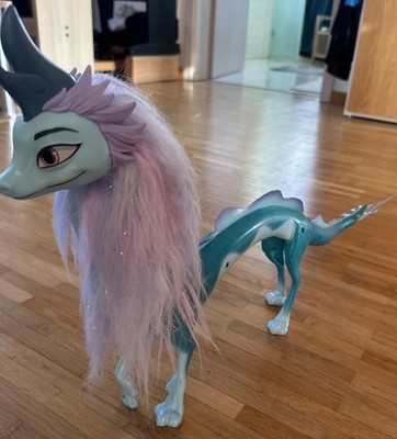 Hasbro Disney Prinzessinnen Raya und der letzte Drache Sisu ca 60x36 cm