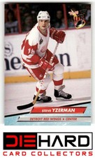1992-93 Ultra #55 Steve Yzerman Detroit Red Wings