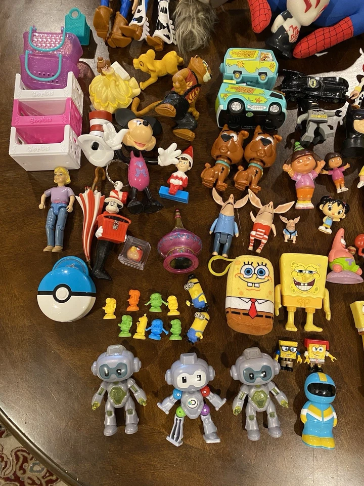 Toy Lot Figures Pez Toy Story Sponge Bob Scooby Doo 75 Pieces Assorted - Image 2 of 4