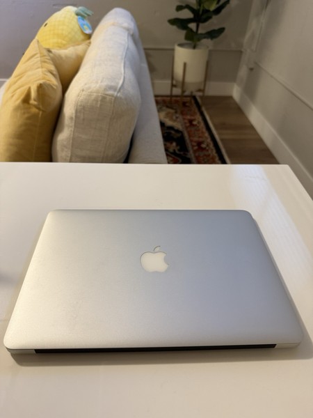 Apple MacBook Air 13in Silver i5 1.4GHz 4GB RAM 250GB SSD Big Sur Buen Estado 4