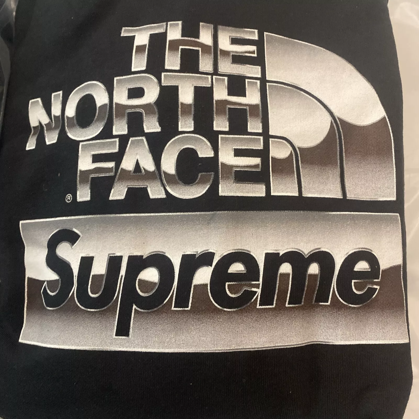 Sweat à capuche Supreme SS18 TNF The North Face logo métallisé NOIR moyen NEUF