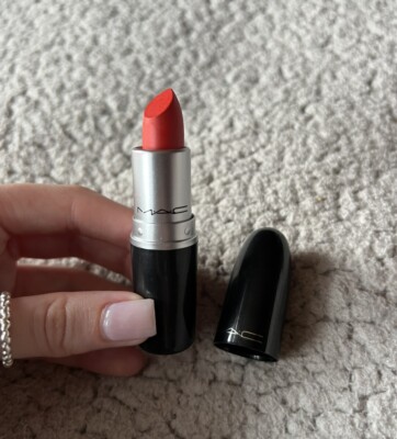 Discontinued Limited Edition MAC Matte Lipstick - Blue Blood. MAC Lippenstift. Neu