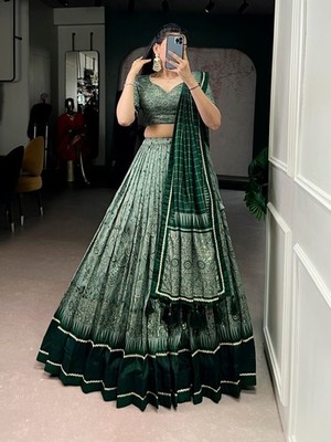 Bollywood Indian Wedding Heavy Velvet Lehenga Choli Party Ethnic Lengha  Choli | eBay