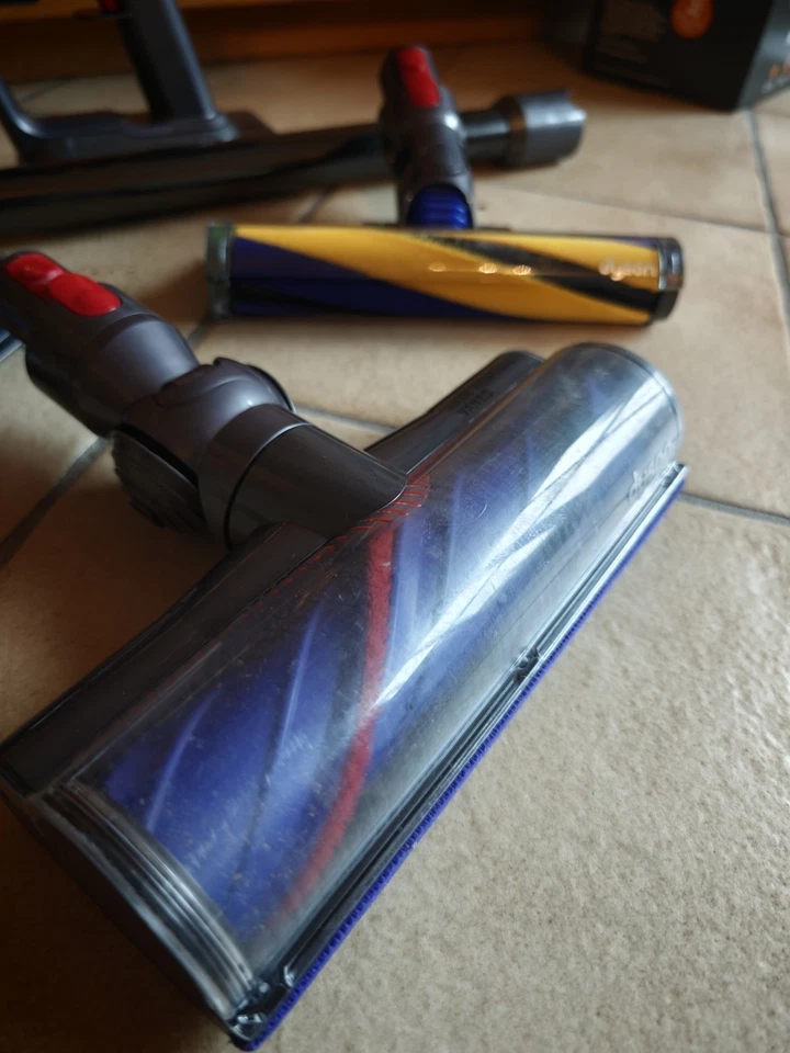 Dyson V15 Detect, Foto 2 von 5