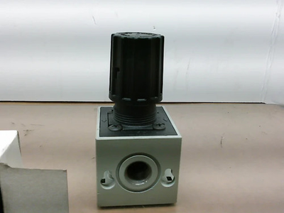 #ad Numatics R22K 03G Check Regulator w Gage 0 125 Psi New No Box $31.19