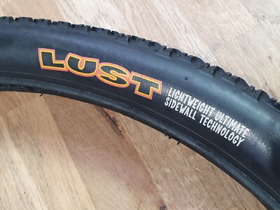 Maxxis Larsen TT LUST Tubeless Reifen 26'' - 2.00