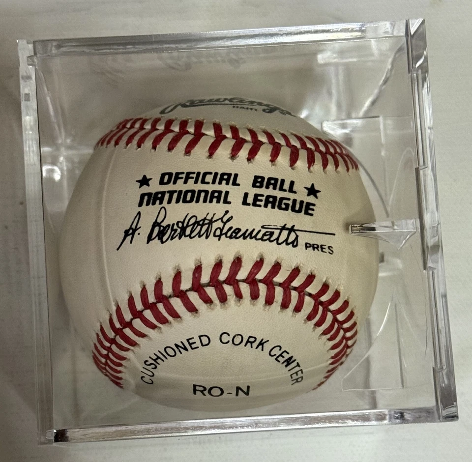 Béisbol oficial autografiado por Curt Flood de la Liga Nacional (ONL) Foto 2 de 2