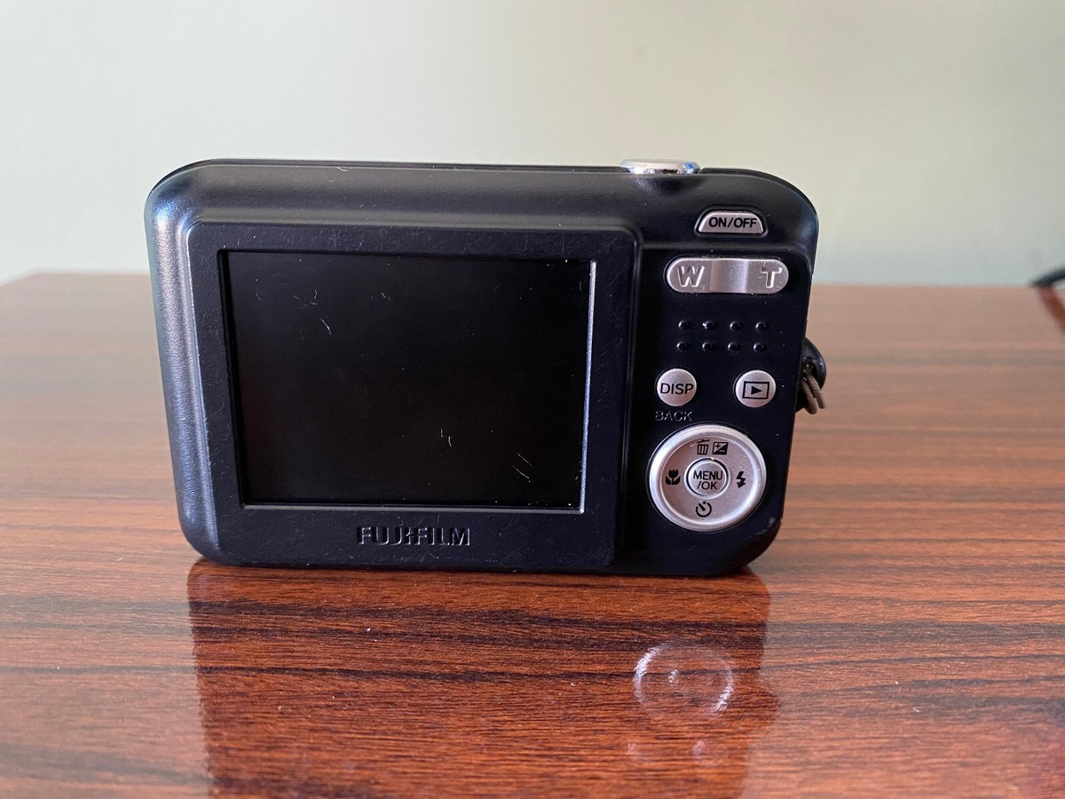 Fujifilm FinePix L55 12 Mega Pixel Compact Digital Camera | eBay