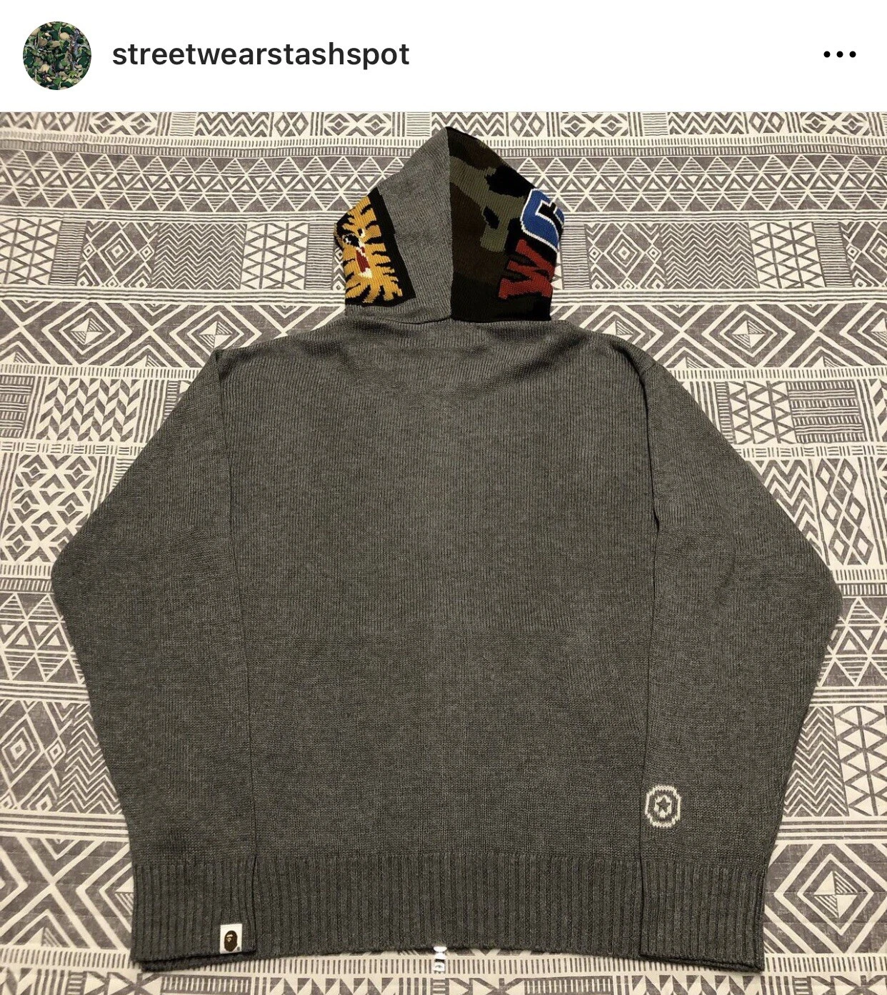 A BATHING APE (BAPE) Felpa con cappuccio zip intera A Bathing Ape Bape mimetica squalo taglia large