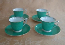 4 SETS ANTIQUE G. JONES CRESCENT GREEN DEMI CUPS AND SAUCERS C.1890S