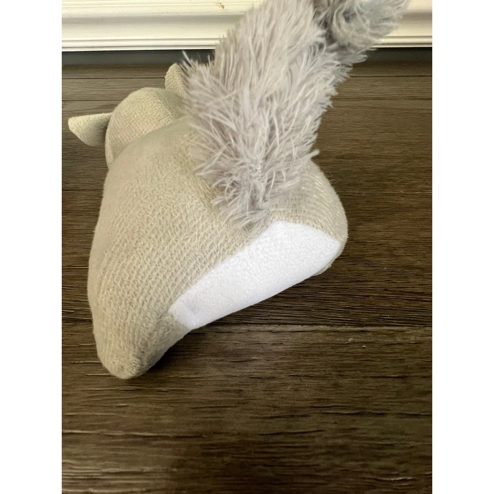 Greenbrier Kennel Club esquilo cinza com brinquedo de pelúcia para cachorro Squeaker - Imagem 4 de 4