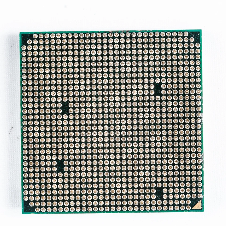 AMD FX-9590 FD9590FHW8KHK AM3+ 5GHz Vishera Eight Core Processor 220W Top Chip - Image 2 of 3