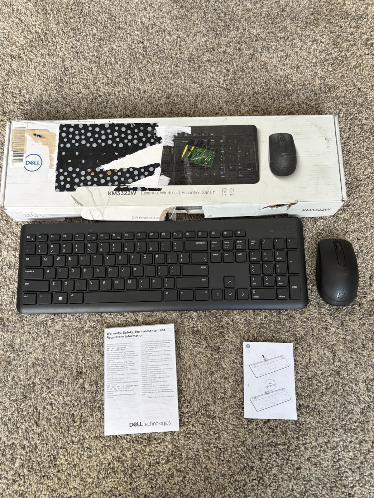 Dell KM3322W Wireless Plug & Play Keyboard and Mouse Bundle 