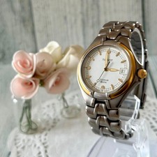 Raro Reloj TISSOT Tissot Redondo Titanio Madera Hombres T660