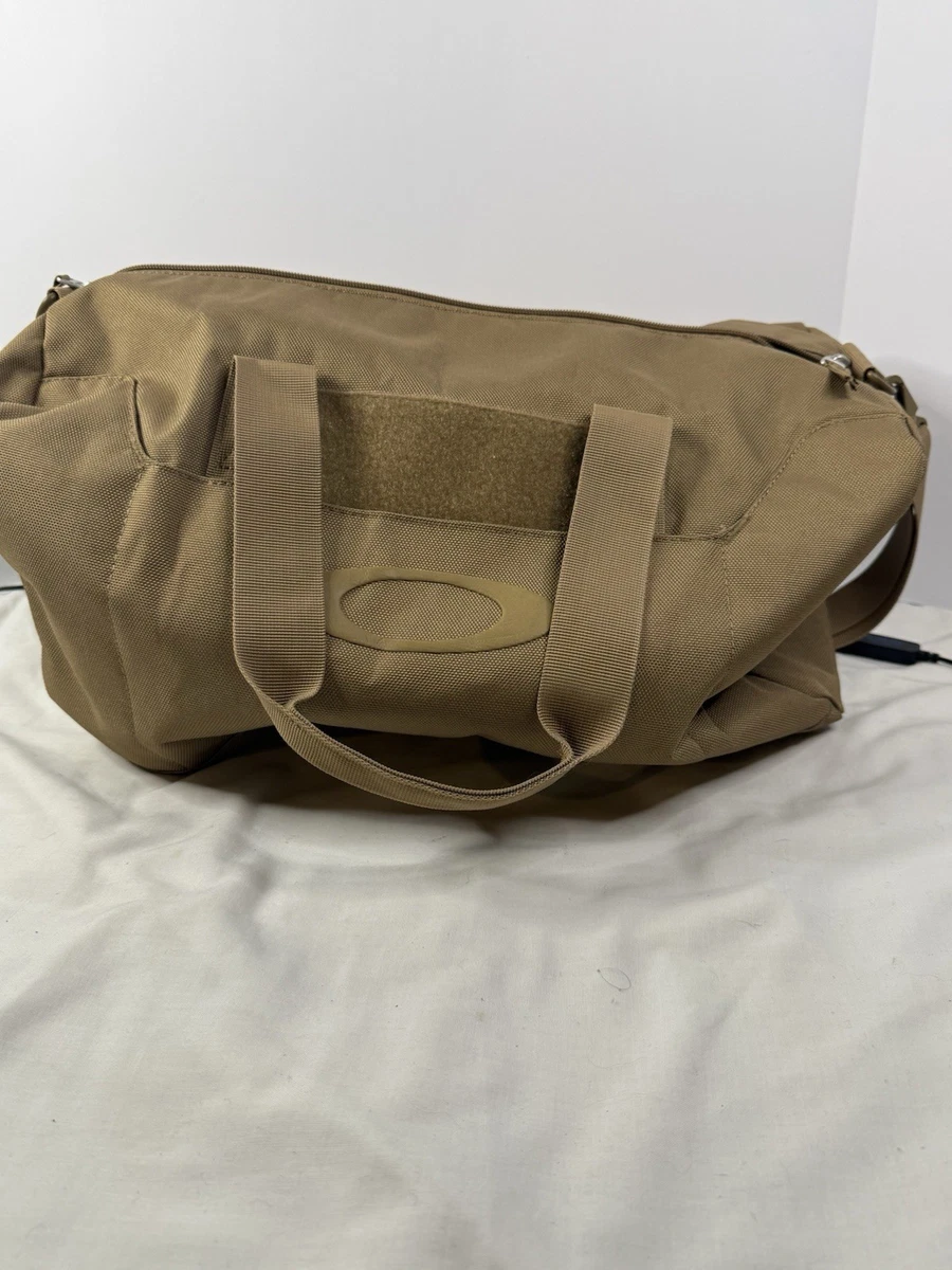 Oakley Men's Duffle/Gym Bags for sale | eBay