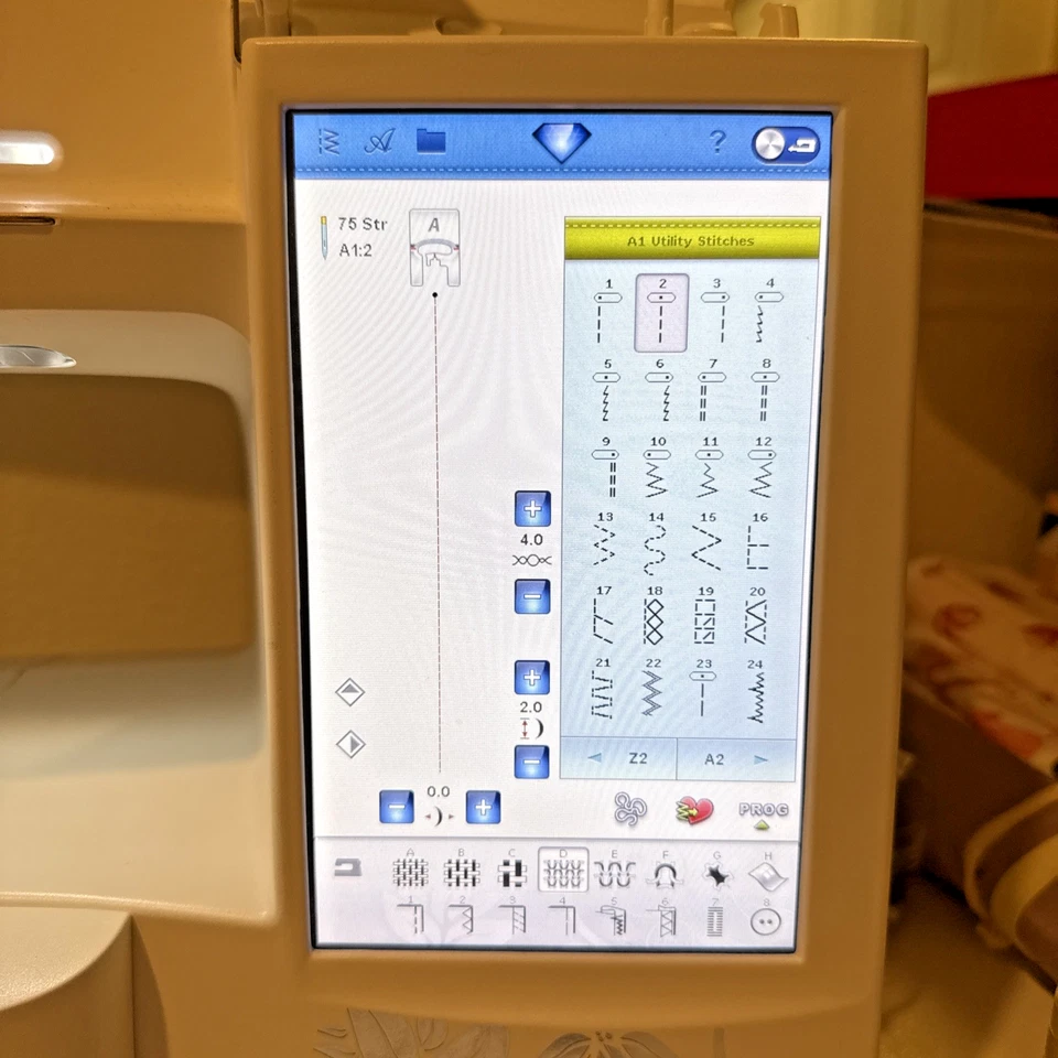 Husqvarna Viking Designer Diamond Royale-Embroidery+Sew+Quilting/Machine Combo  - Image 4 of 4