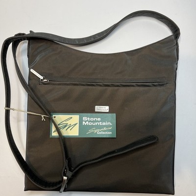 BRAND NEW Stone Mountain Signature Collection ITALIAN Vinyl Handbag, zip closure