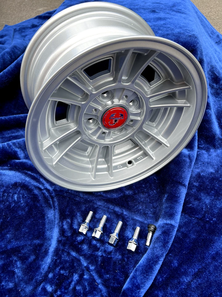 Juego de llantas de aleación 7x13 plateadas Cromodora CD66 réplica Autobianchi Fiat Abarth - Imagen 2 de 3