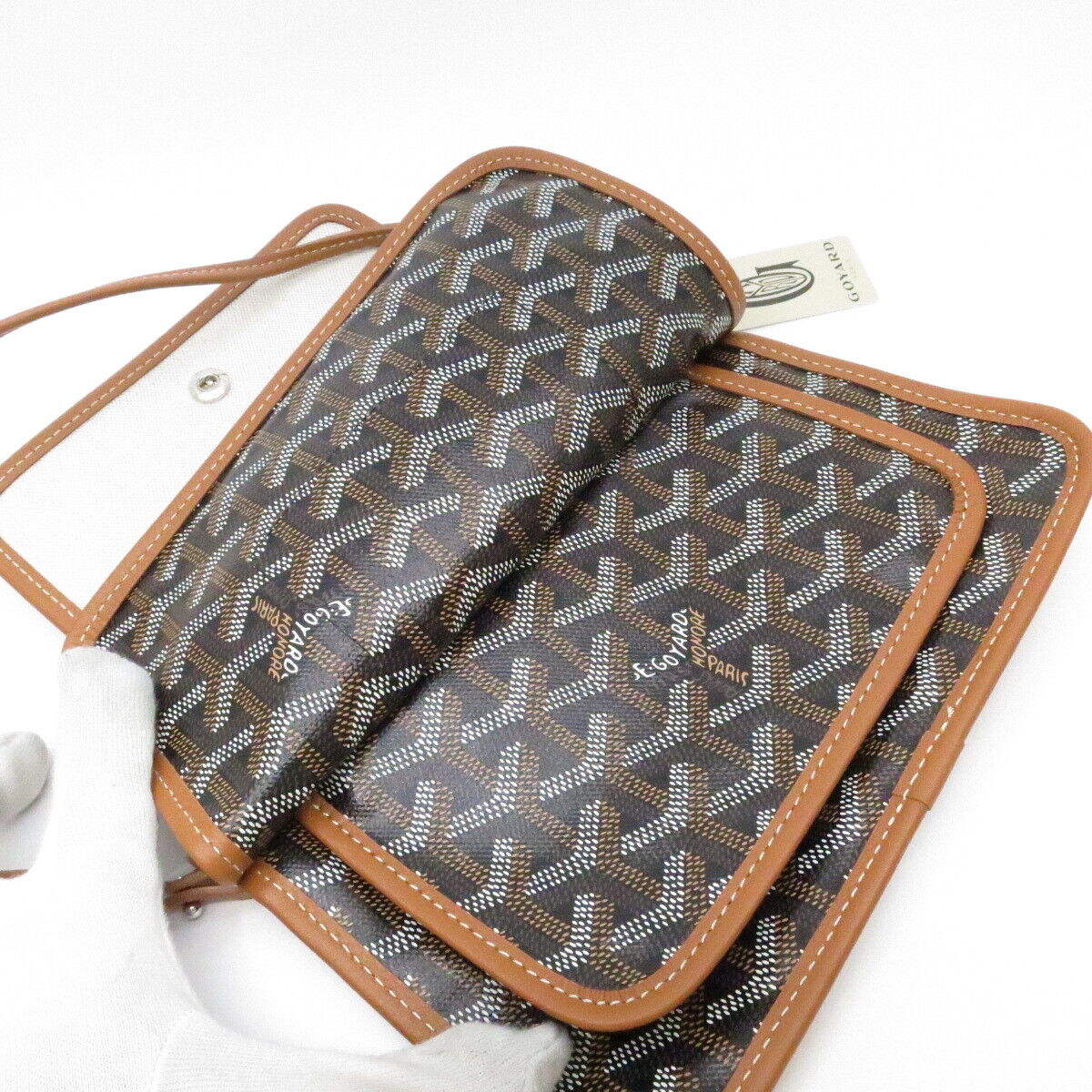Authentic GOYARD Plumet Crossbody Pouch Pochette Bag Brown Authentic GOYARD Plumet Crossbody Pouch Pochette Bag Brown