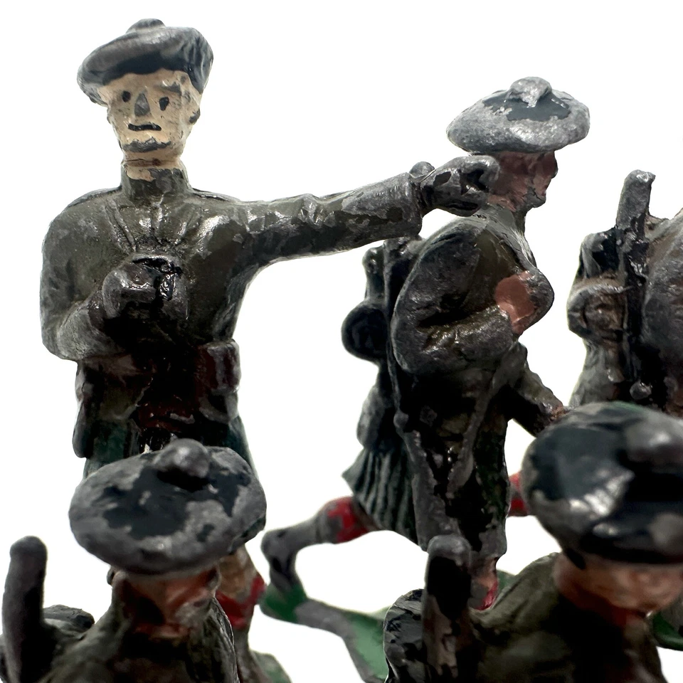 Lote de Tropas Militares Soldados de las Tierras Altas Escocesas de Marcha Auténticas De Colección Primera Guerra Mundial Foto 2 de 4