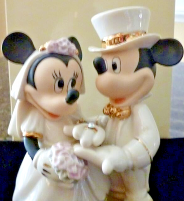 Lenox Disney Minnie's Dream Wedding Cake Topper Figure Mickey