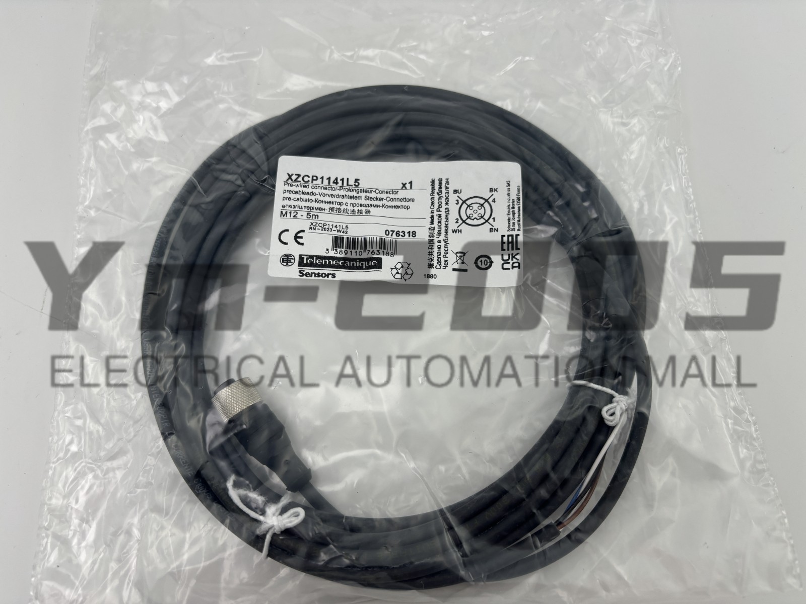 SCHNEIDER TELEMECANIQUE XZCP1141L5 Photoelectric Sensor Connector PLC FREE SHIP