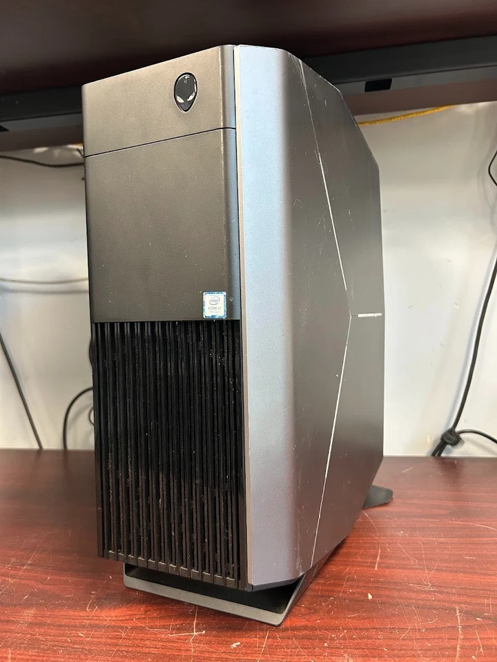 Alienware Aurora R6 Tower i7-7700K 4.20GHz, 16GB RAM, NO SSD/HDD/OS/DOOR #95 - Image 2 of 4