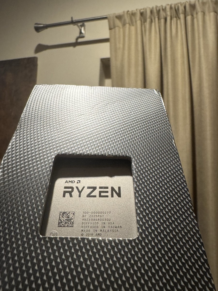 AMD Ryzen 9 3900XT Processor (4.7 GHz, 12 Cores, Socket AM4 AMD Ryzen 9 3900XT Processor (4.7 GHz, 12 Cores, Socket AM4