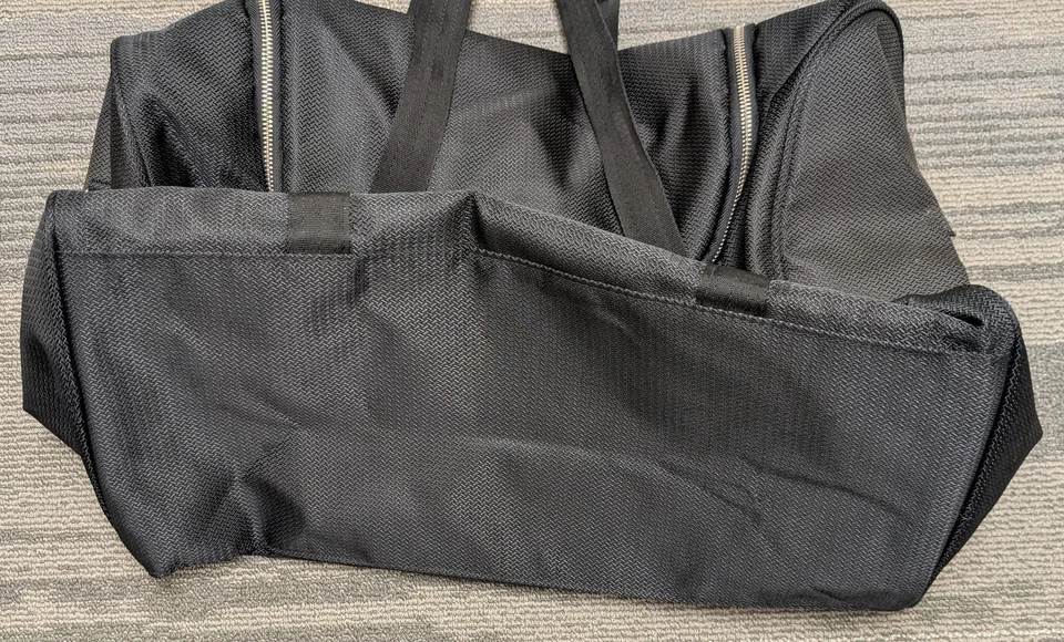 Giorgio Armani Parfums Duffle Bag Black Travel Gym Tote Weekender Carryall Large - Image 4 of 4