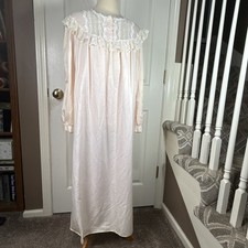 Vintage Pink Satin Button Up Nightgown S-M Granny Core Lace Long Sleeves