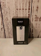 New Sealed Sony Bloggie MHS-FS1 5.1 MP/4GB Mobile HD Snap Camera