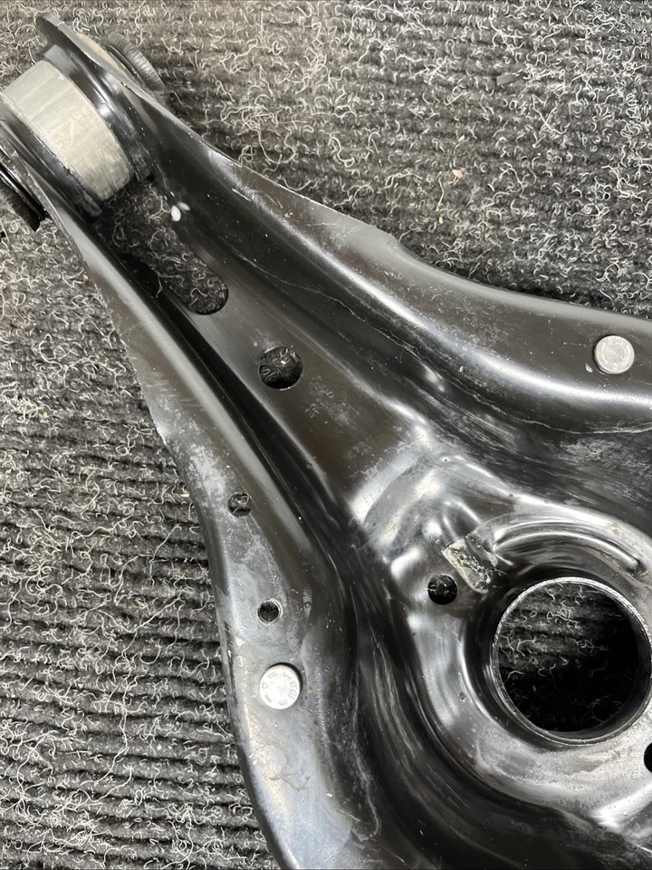 ☑️ 13-20 BMW 340i 330i 328i 335 F30 F31 Brazo de control inferior trasero puntal enrollable Foto 4 de 4