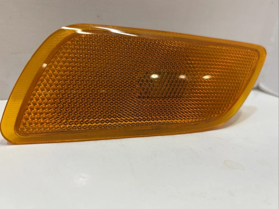 Ford Focus 2000-2007 Conjunto de Luz Marcadora Driver Parte Lateral 12-5156 Por TYC Novo! - Imagem 3 de 4