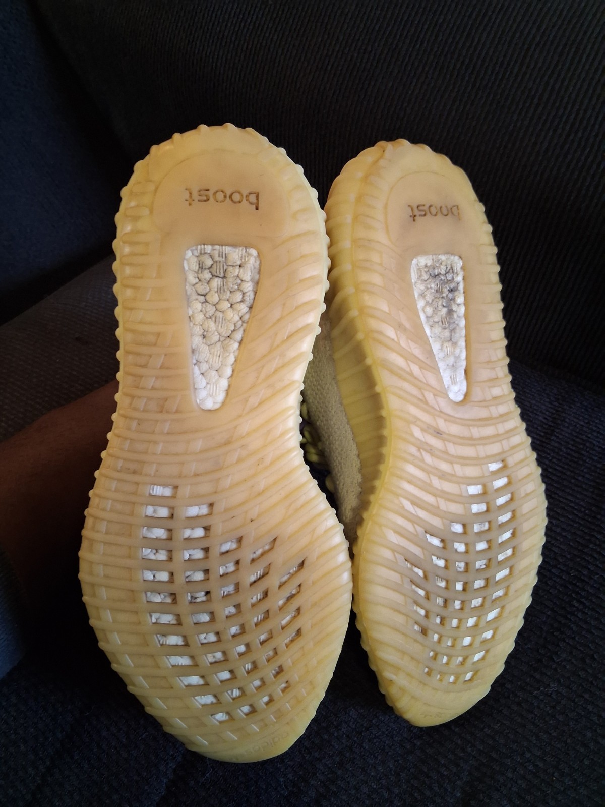 Adidas Yeezy Boost Shoes Men’s Size 9 350 V2 Sneakers Cream White Gray F36980 thumbnail 7