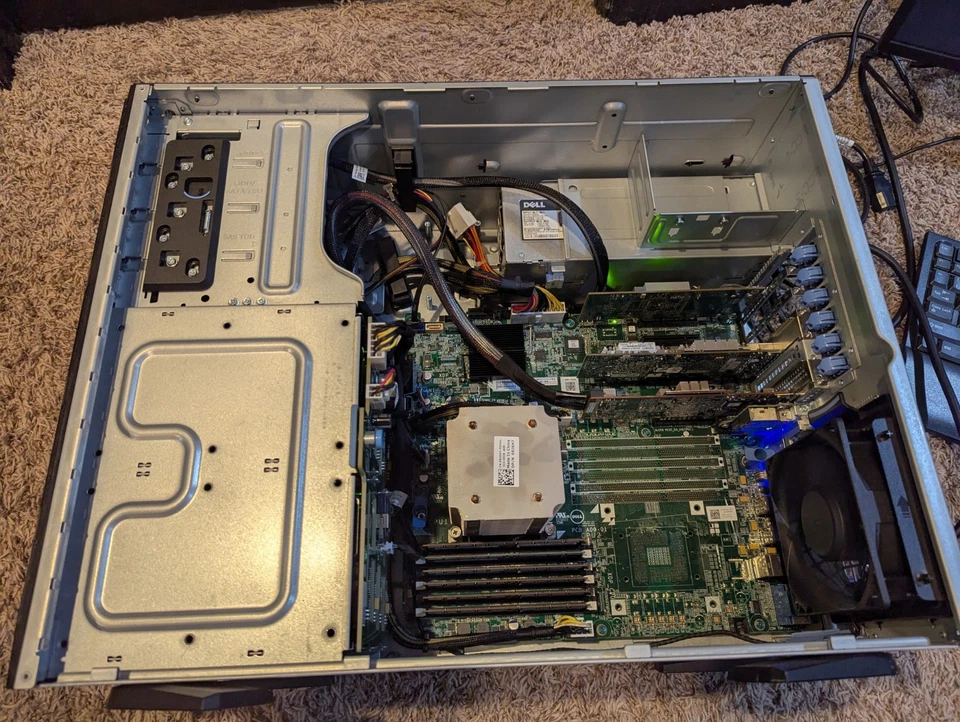 Dell Poweredge T320 twr srvr w/ Xeon E5-2470 @ 2.40Hz, 32 GB RAM, 8 bays, AS-IS! - Image 4 of 4