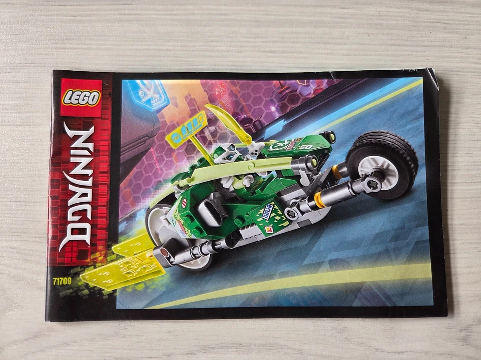 LEGO Ninjago 71709 Jay and Lloyd's Velocity Racers, Foto 2 von 5