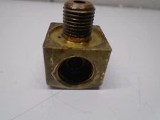 A6a OMC BRP Cobra Stringer Engine Oil Pan Elbow 908484