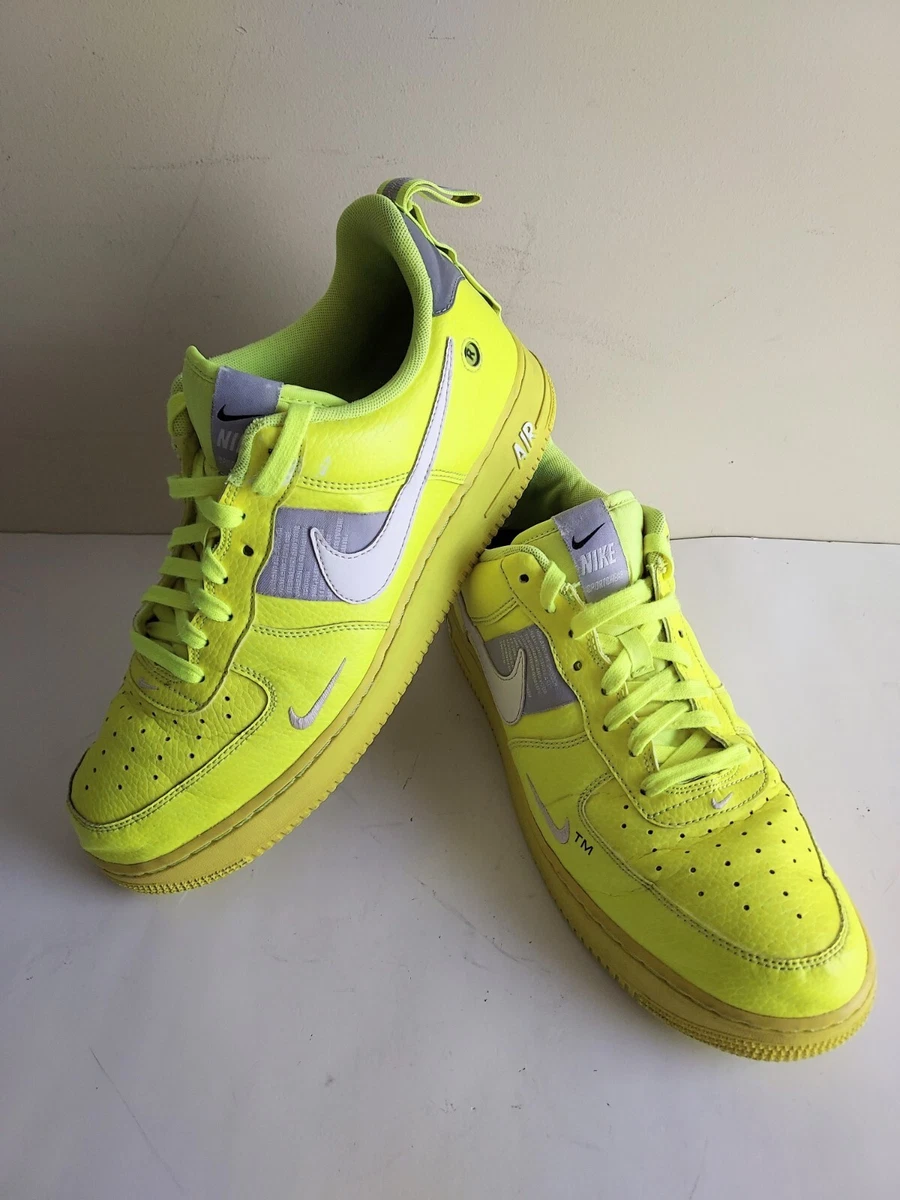 Nike Air Force 1 Utility Volt AJ7747-700 Photos