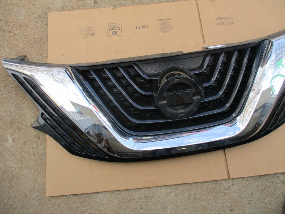 2015 2016 2017 2018 NISSAN MURANO FRONT GRILLE GRILL OEM 62310 5AA1A - Image 3 of 4