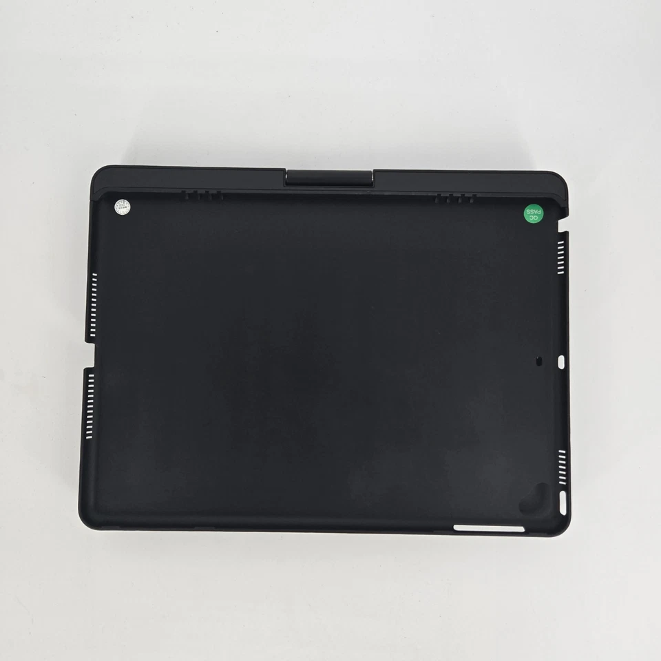 Typecase 360X Rotating Keyboard Case iPad 9.7" Black - New (Box Has Wear) - Image 4 of 4