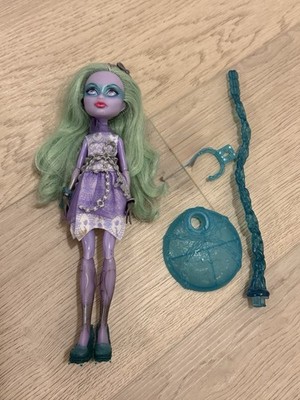 Monster High Twyla Boogeyman Haunted 2011 HTF RARE | eBay