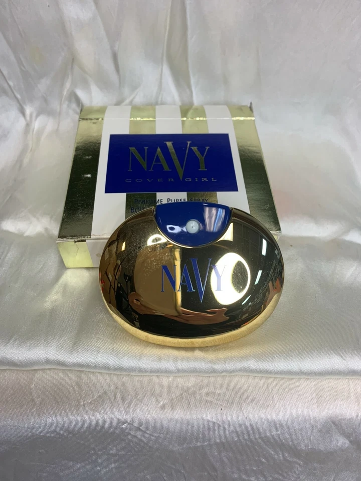 NAVY COVER GIRL PERFUME PURSE 6ML SPRAY - Image 3 of 3