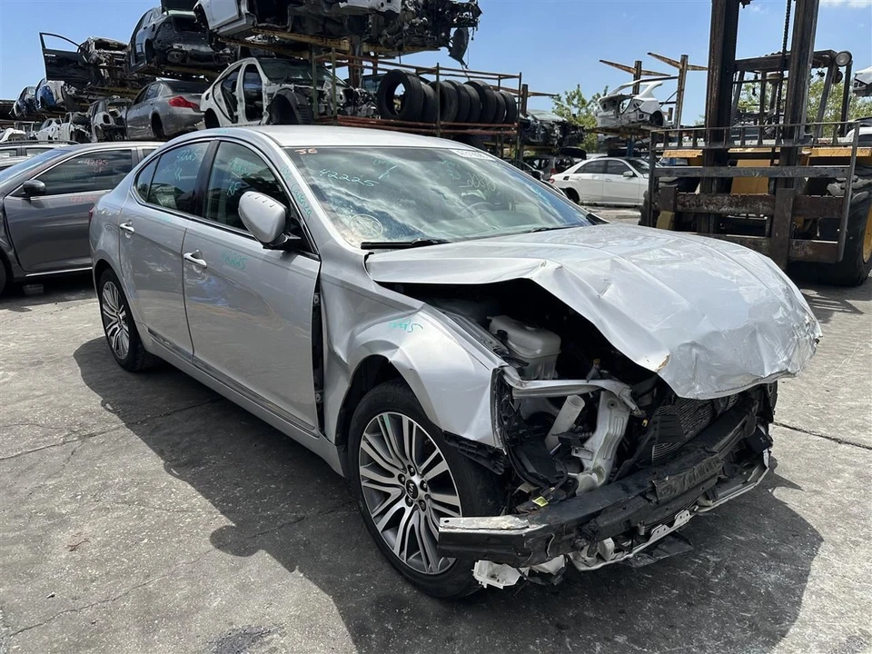 Fuel Vapor Charcoal Canister 2014 15 16 Kia Cadenza - Image 2 of 4