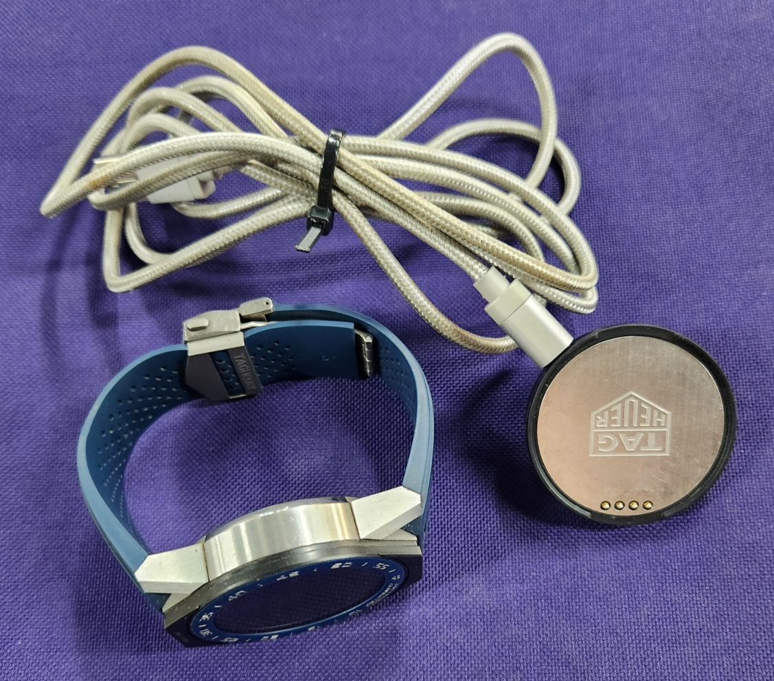 TAG Heuer Connected Modular 45mm SBF8A Smartwatch Watch Wristwatch